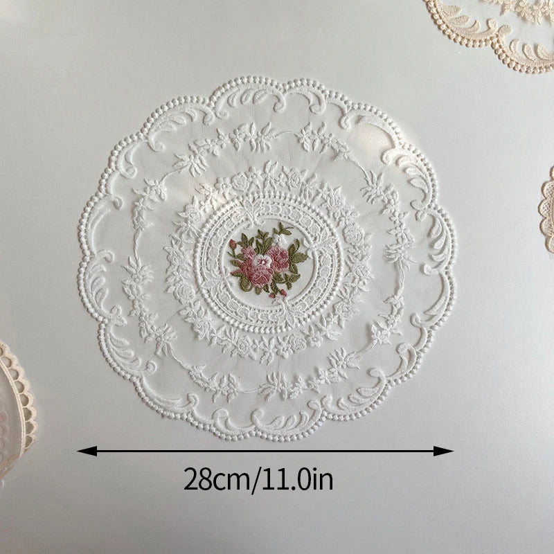 Round Hollow Lace Coaster Table Napkin Embroidery Flower Placemat White Coffee Cup Dining Mat Home Wedding Party Decor 코스터