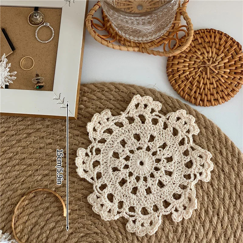 Round Hollow Lace Coaster Table Napkin Embroidery Flower Placemat White Coffee Cup Dining Mat Home Wedding Party Decor 코스터