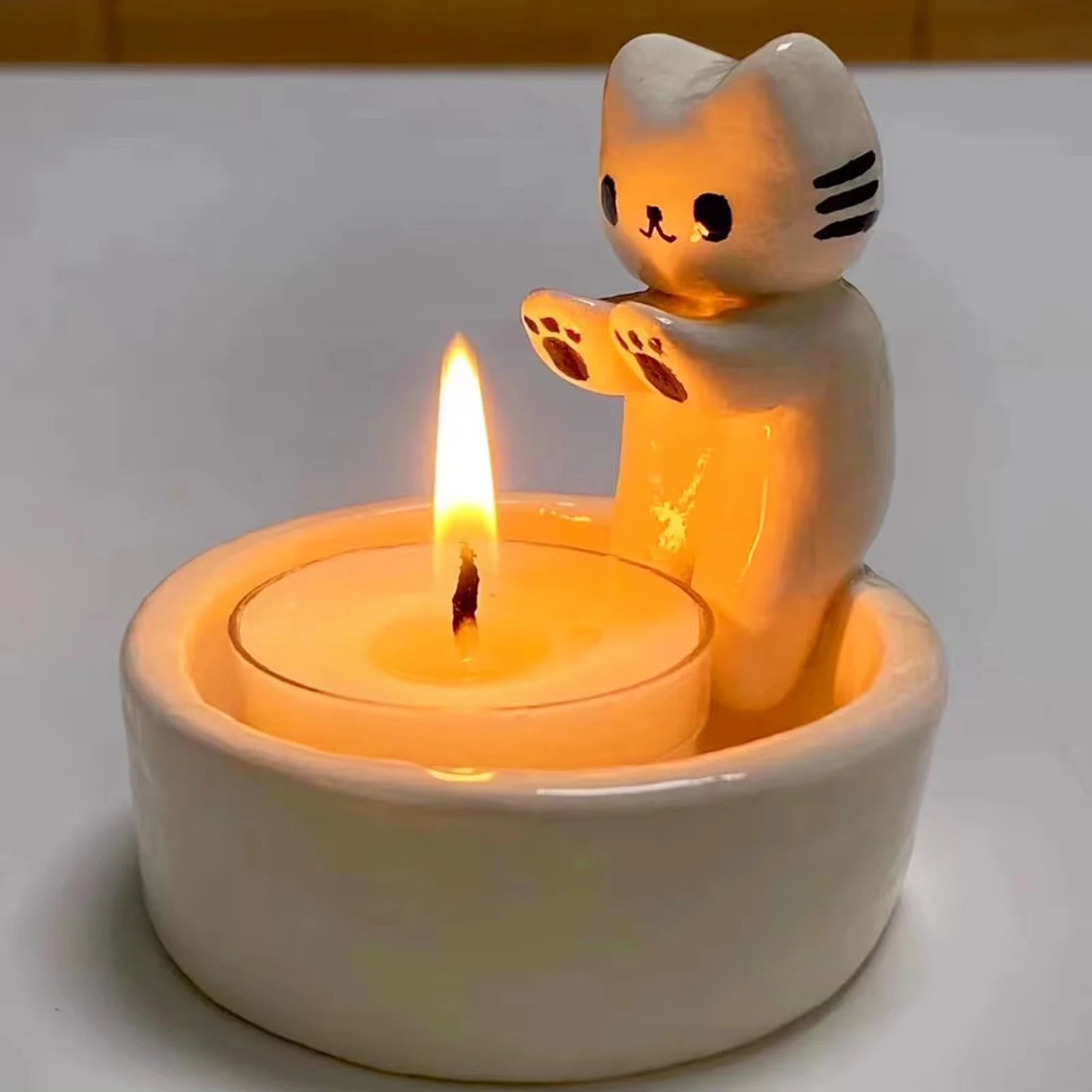 Kitten Candle Holder Cute Cat Candlestick Creative Aromatherapy Candle Holder Durable High Tempe Cartoon Candlestick Decoration