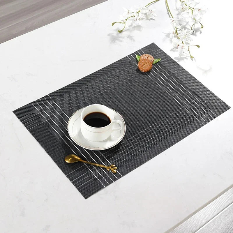 2/4/6PCS Place Mats Washable Easy To Clean Vinyl Dining Table Pads Durable PVC Weave Table Mats for Camp Party Hotel Home Decor